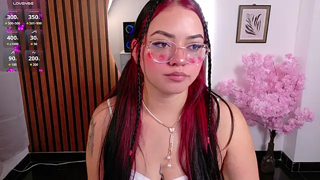 Melany 07 online show from February 5, 2026, 11:55 pm