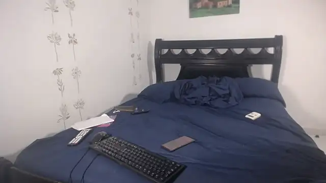 barbara anal squirt  online show from November 15, 2025, 8:13 pm