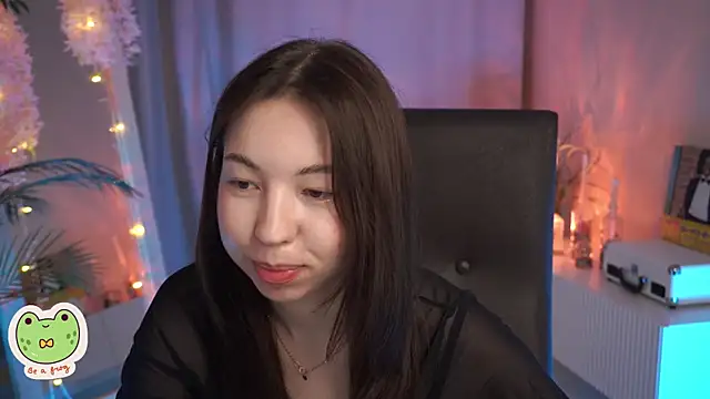 Sarah Son online show from February 25, 2025, 12:16 pm