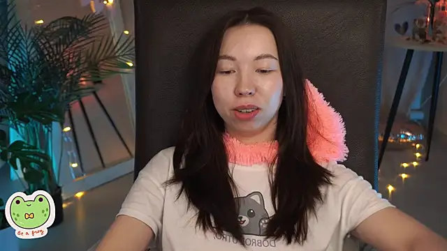 Sarah Son online show from February 16, 2025, 8:32 am