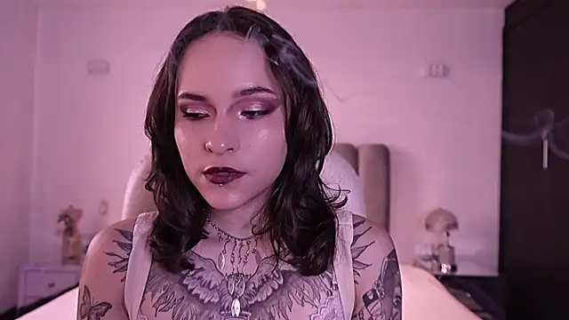 Snapshot of AnnyThompson_ chatting on February 20, 2026, 9:28 pm AnnyThompson online show from February 20, 2026, 9:28 pm