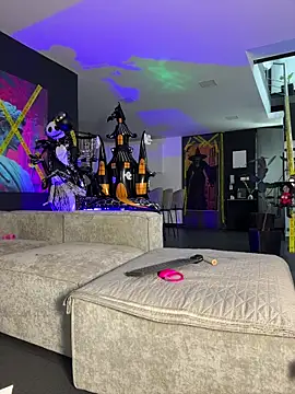 Snapshot of milaivanova chatting on October 17, 2025, 11:56 am milaivanova online show from October 17, 2025, 11:56 am