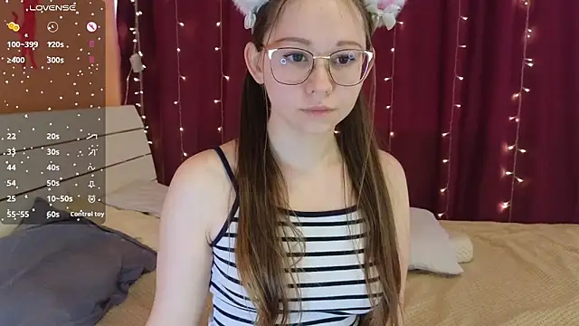 AnastasiiaFox online show from April 16, 2026, 7:09 am