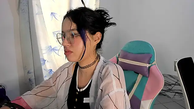 WandaDoll online show from March 2, 2025, 3:30 pm