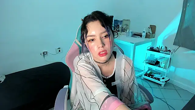 WandaDoll online show from March 18, 2025, 2:50 pm