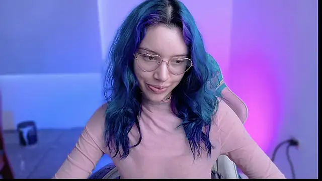 Snapshot of WandaDoll chatting on April 18, 2026, 7:07 pm WandaDoll online show from April 18, 2026, 7:07 pm