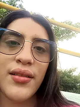 Snapshot of Julieta8 chatting on January 9, 2025, 11:58 am Julieta8 online show from January 9, 2025, 11:58 am