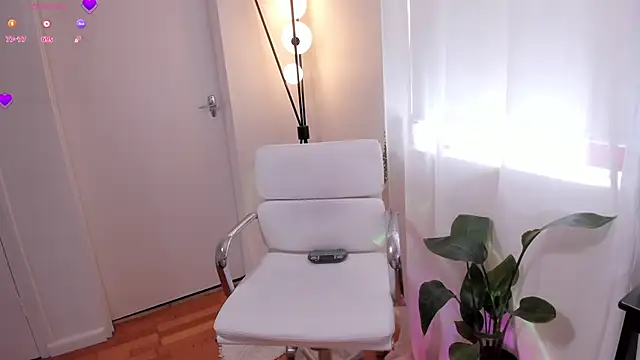  sandy s online show from November 21, 2025, 11:59 pm