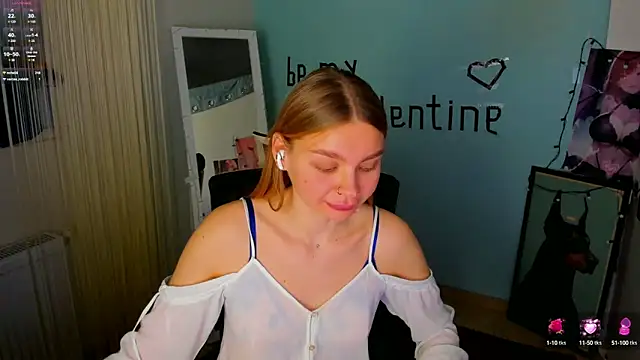 Molly sweetie online show from February 9, 2025, 10:09 am