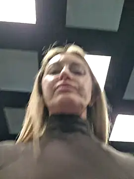 Miss    Mia  online show from January 19, 2026, 12:20 pm