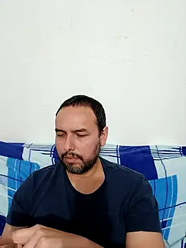 Snapshot of ElSunEagle chatting on October 10, 2025, 2:56 am ElSunEagle online show from October 10, 2025, 2:56 am