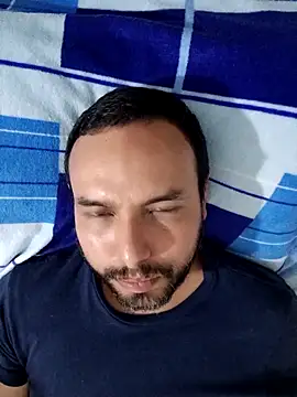 Snapshot of ElSunEagle chatting on January 16, 2025, 5:11 am ElSunEagle online show from January 16, 2025, 5:11 am