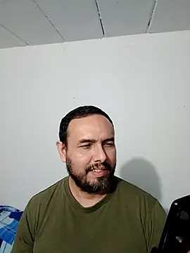 Snapshot of ElSunEagle chatting on October 18, 2025, 4:47 am ElSunEagle online show from October 18, 2025, 4:47 am