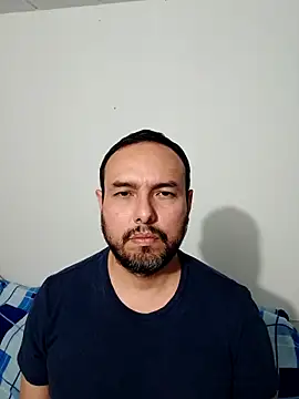 Snapshot of ElSunEagle chatting on October 9, 2025, 3:51 am ElSunEagle online show from October 9, 2025, 3:51 am