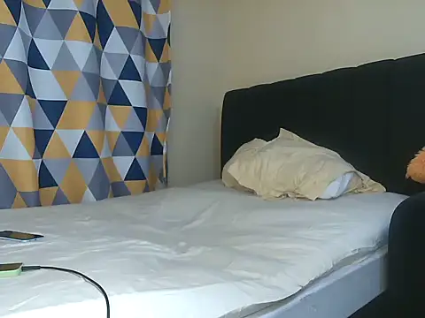 Snapshot of Mila_Melanie chatting on October 20, 2025, 3:01 pm Mila Melanie online show from October 20, 2025, 3:01 pm