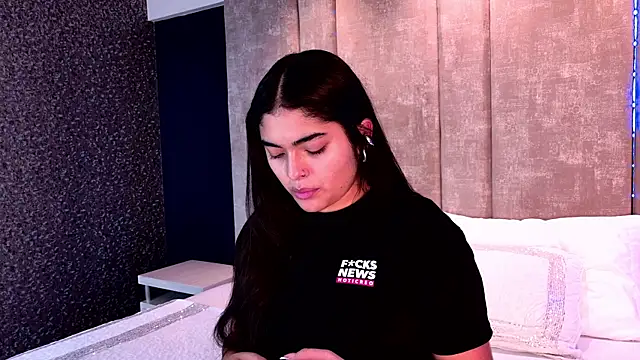 GiselOrtiz online show from October 5, 2025, 10:50 am