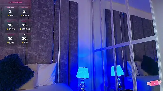 GiselOrtiz online show from September 23, 2025, 11:06 am