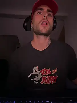 Snapshot of itsmehoneyhm chatting on October 9, 2025, 9:48 pm itsmehoneyhm online show from October 9, 2025, 9:48 pm