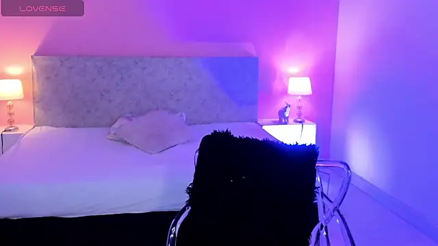 BlakmillerrGilson online show from October 20, 2025, 7:47 pm