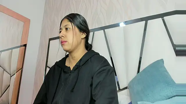  aurora18  online show from February 9, 2026, 3:04 am