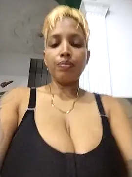Snapshot of Dirty_Zoe chatting on April 8, 2026, 5:31 am Dirty Zoe online show from April 8, 2026, 5:31 am