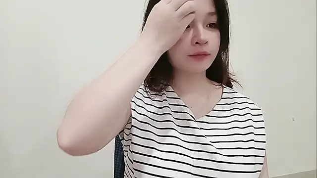 Milajinxi online show from March 16, 2026, 12:40 am