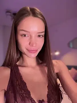 wow Mia online show from November 12, 2025, 8:29 am