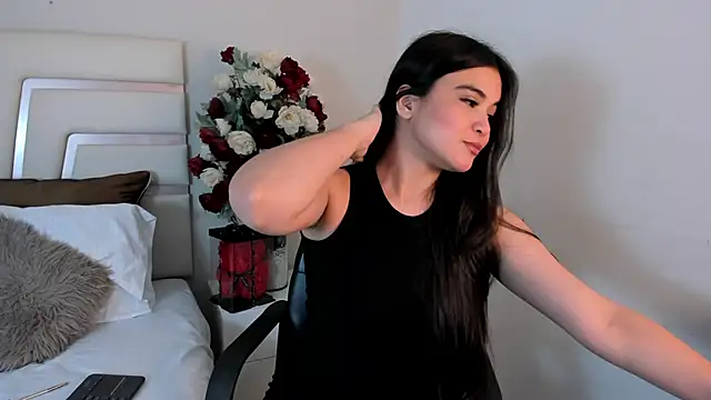 CamilaSofiia online show from March 3, 2025, 7:39 pm