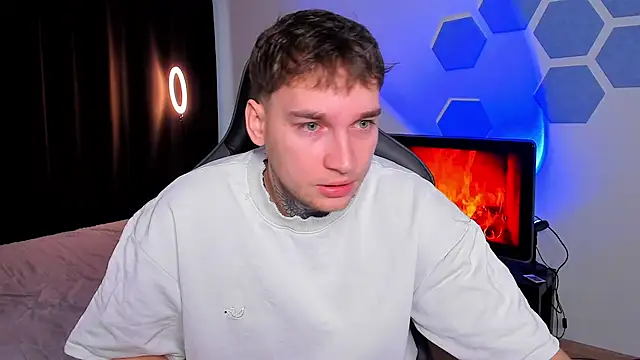 Snapshot of Chris_Tyson chatting on November 30, 2025, 7:53 am Chris Tyson online show from November 30, 2025, 7:53 am