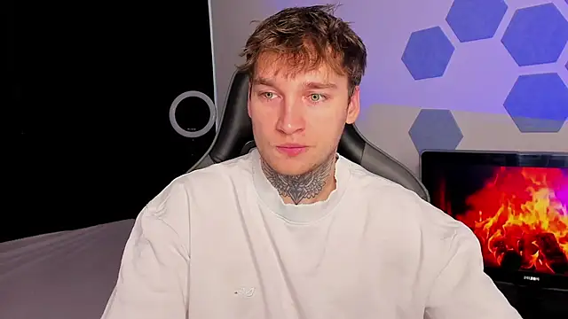 Snapshot of Chris_Tyson chatting on October 6, 2025, 10:16 am Chris Tyson online show from October 6, 2025, 10:16 am