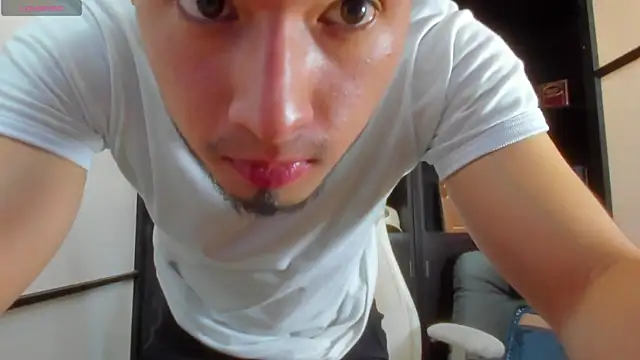 EdwardRoss  online show from March 18, 2025, 7:22 pm