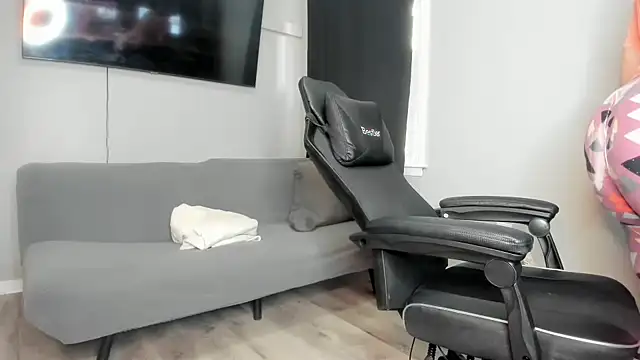 Snapshot of Persiasparadise chatting on October 24, 2025, 7:02 pm Persiasparadise online show from October 24, 2025, 7:02 pm