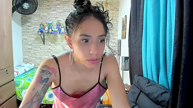 Snapshot of kaiagerbes3 chatting on September 10, 2025, 11:37 pm kaiagerbes3 online show from September 10, 2025, 11:37 pm