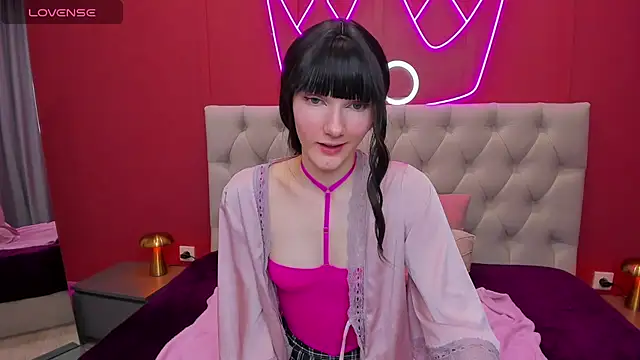 Lili flowerr online show from March 7, 2025, 10:13 am