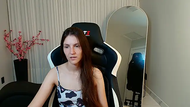 upssnowy online show from October 10, 2025, 5:14 pm