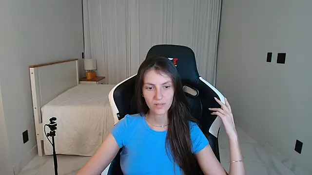 upssnowy online show from July 2, 2026, 3:23 am