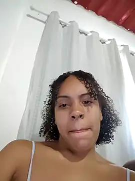 Julia Pretinha online show from September 22, 2025, 1:17 pm