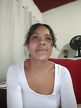 Julia Pretinha online show from November 1, 2025, 12:50 am