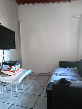 Julia Pretinha online show from December 8, 2024, 12:41 pm