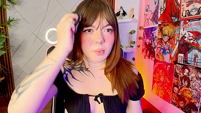 Snapshot of Fluffy_Bubble21 chatting on November 6, 2025, 3:54 am Fluffy Bubble21 online show from November 6, 2025, 3:54 am