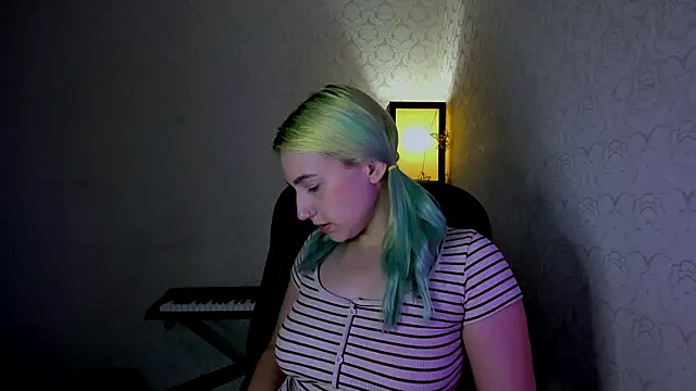 Snapshot of coraline_meow chatting on December 3, 2024, 5:26 am coraline meow online show from December 3, 2024, 5:26 am