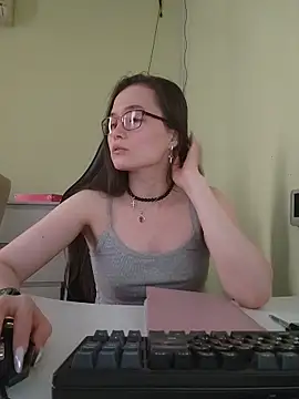Snapshot of U_KINKY chatting on April 30, 2026, 11:39 am U KINKY online show from April 30, 2026, 11:39 am