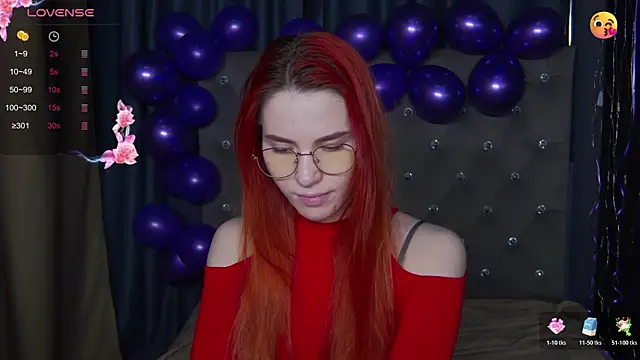 EmilyKents online show from November 14, 2025, 12:47 am