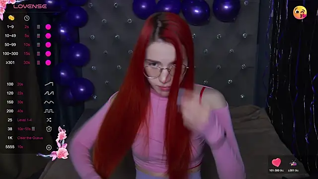 EmilyKents online show from November 9, 2025, 1:20 am