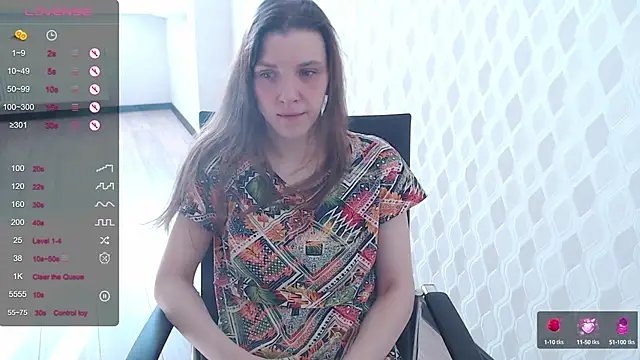 Snapshot of LisaHeart chatting on February 13, 2025, 10:44 am LisaHeart online show from February 13, 2025, 10:44 am