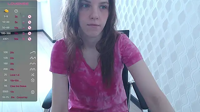 Snapshot of LisaHeart chatting on March 3, 2025, 8:30 am LisaHeart online show from March 3, 2025, 8:30 am