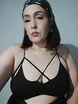 Snapshot of Miss_Agatha chatting on March 15, 2026, 1:40 pm Miss Agatha online show from March 15, 2026, 1:40 pm