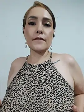 Snapshot of Miss_Agatha chatting on March 21, 2026, 12:45 am Miss Agatha online show from March 21, 2026, 12:45 am