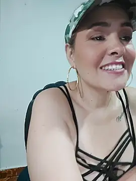 Snapshot of Miss_Agatha chatting on April 18, 2026, 12:24 am Miss Agatha online show from April 18, 2026, 12:24 am