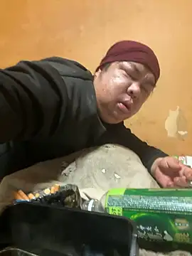 punk0805 online show from February 10, 2026, 7:13 pm